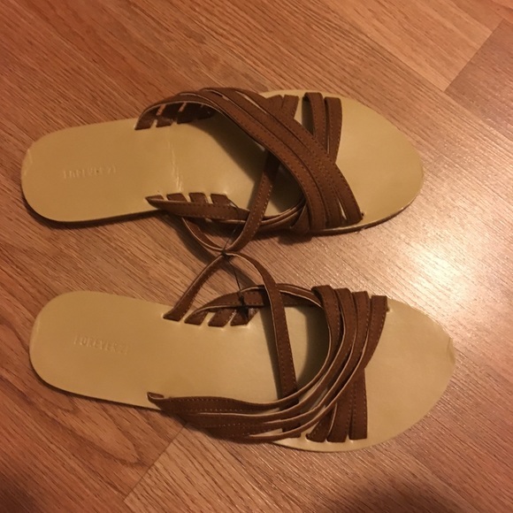 Sandals - Picture 2 of 2